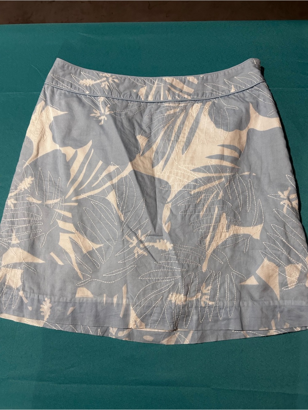 Vineyard Vines Light Blue & White Tropical A-Line Skirt